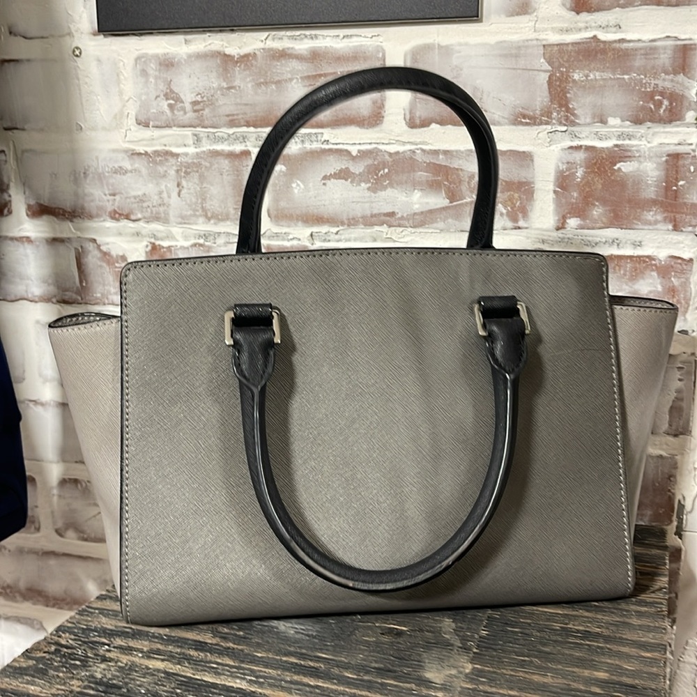 Michael Kors handbag - Picture 3 of 7